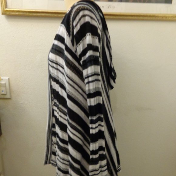 BCBGENERATION Black and White Striped Cardi-Wrap Cardigan - Picture 5 of 8
